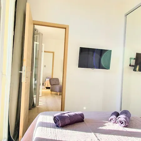 Gorgeous 2 Bedrooms Brand New 3 Avenue Paul Arene Αντίμπ