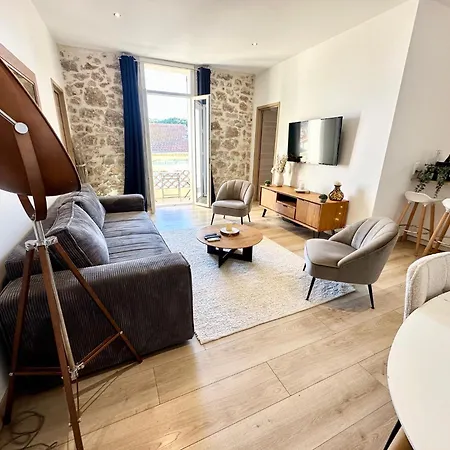 Gorgeous 2 Bedrooms Brand New 3 Avenue Paul Arene Αντίμπ