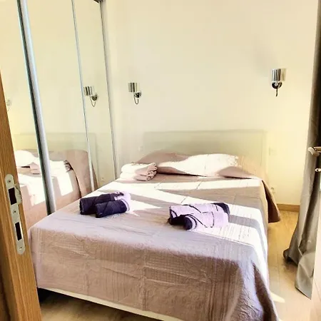 Gorgeous 2 Bedrooms Brand New 3 Avenue Paul Arene