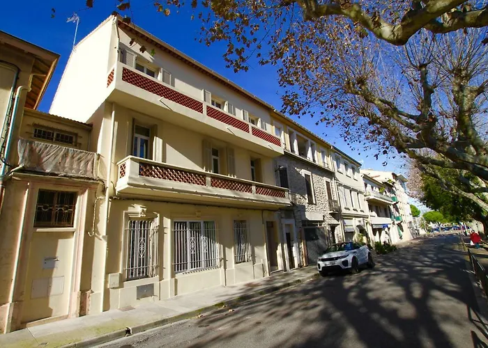 Gorgeous 2 Bedrooms Brand New 3 Avenue Paul Arene *