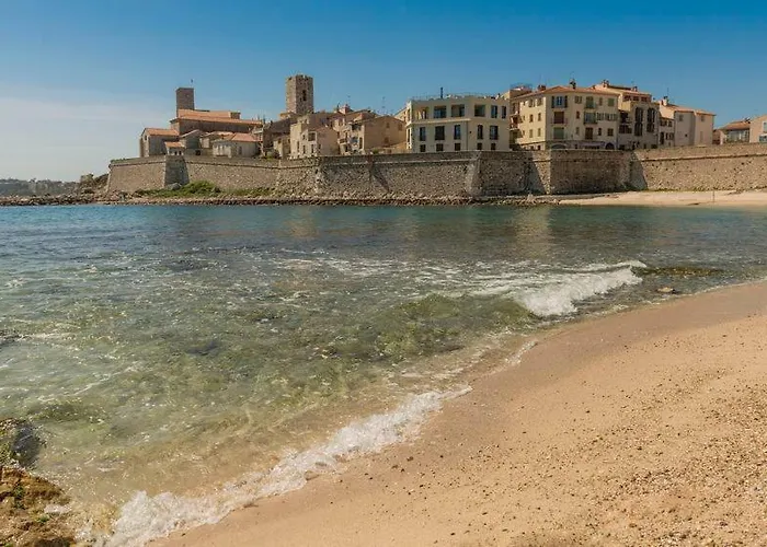 아파트 Gorgeous 2 Bedrooms Brand New 3 Avenue Paul Arene 앙티브